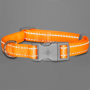 Good2Go Collar Acojinado Reflejante Color Naranja Neón con Broche Gris para Perro, Mediano